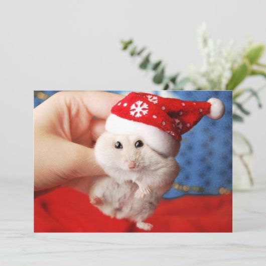 Cute dwarf hamster Tutku with Santa Claus hat Feestdagenkaart (Staand voorkant)