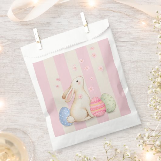 Cute Easter Bunny, Pastel Eggs, and Pink Stripes Bedankzakje (Geknipt)