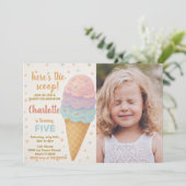 Cute Editable Ice Cream Anniversaire Invitation (Debout devant)