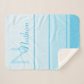 Cute Elegant Custom Baby Blue Monogram Name Sherpa Deken (Voorkant (horizontaal))