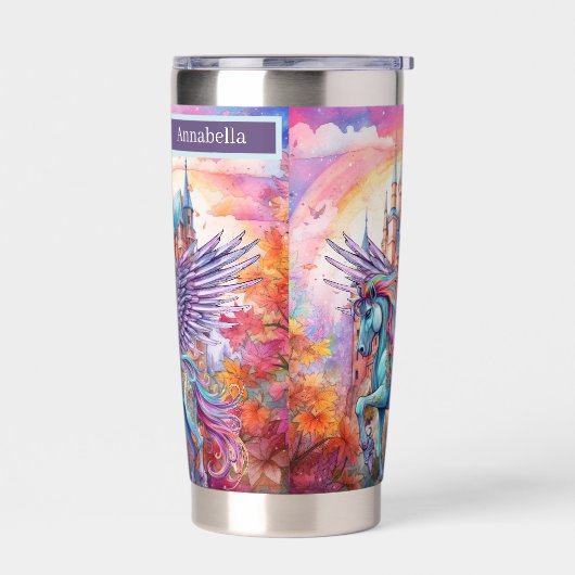 Cute fantasy unicorn voegt naam toe geïsoleerde drinkbeker (Links)