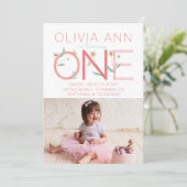 Cute Floral Photo First Birthday Invitation (Debout devant)