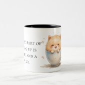 Cute Fluffy Cat en Coffee Cup - Conception de Mug (Centre)