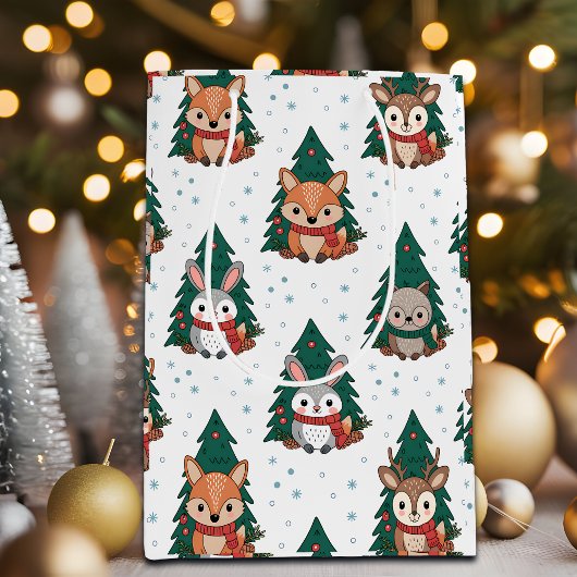Cute Forest Woodland Animals Snowflakes Medium Cadeauzakje