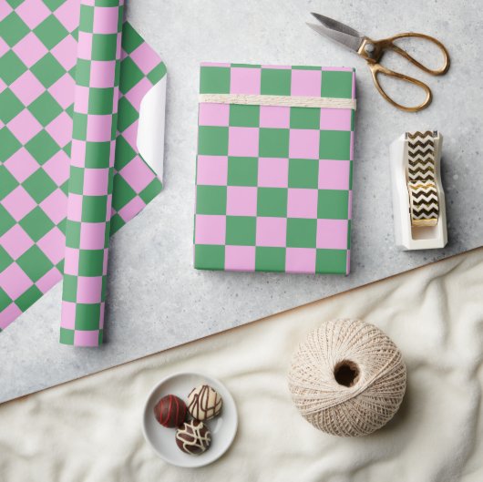 Cute Fun Modern Checkerboard Roze Green Geometric Cadeaupapier (Crafts)