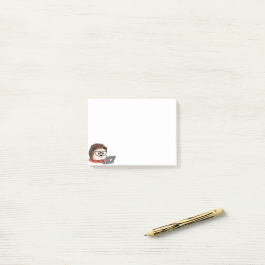 Cute Geeky Nerdy Egel op een laptop Post-it® Notes (Op bureau)
