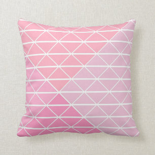Cute Geometric Pattern of Triangles in Roze Kussen