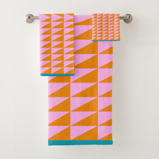 Cute Geometric Shape Pattern Pink Oranje Turquoise Bad Handdoek (Insitu)