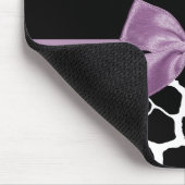 Cute Giraffe Print Lavender Paars Bow met naam Muismat (Hoek)
