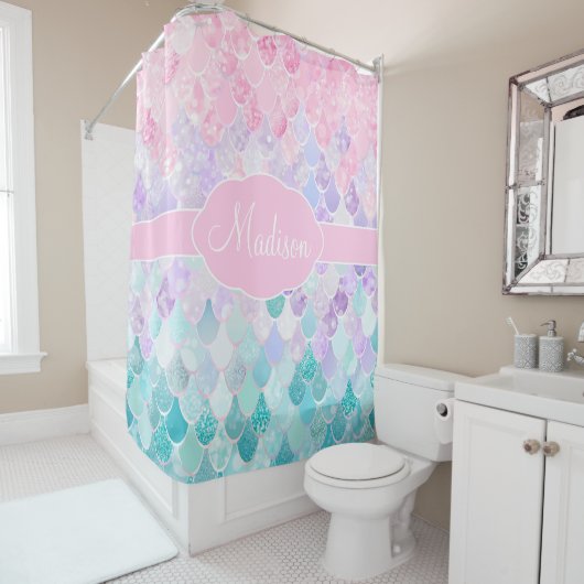 Cute Girly Ombre Mermaid Pattern Monogrammed Douchegordijn (In situ)