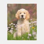 Cute Golden Retriever Dog Puppy in Flowers Fleece Deken (Voorkant)