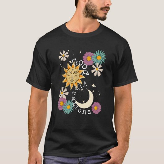 Cute Good Vibration Boho Sun Moon Flowers Energy P T-shirt (Voorkant)