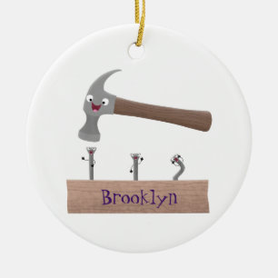 Cute, grappige hamer en nagels cartoon illustratie keramisch ornament