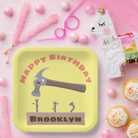 Cute, grappige hamer en nagels cartoon verjaardag papieren bordje (Feest)