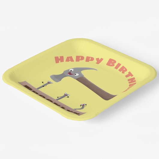 Cute, grappige hamer en nagels cartoon verjaardag papieren bordje (Gebogen)