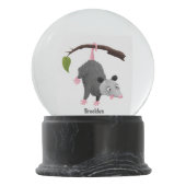 Cute grappige opossum aan de cartoon van de tak sneeuwbol (Achterkant)