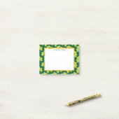 Cute Green Clover Patroon Post-it® Notes (Op bureau)