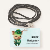 Cute Green Fairytale Pig in Fancy Attire Badge (Achterkant met draagriem)