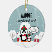 Cute Grey Baby pinguin in wintersneeuw Keramisch Ornament (Links)