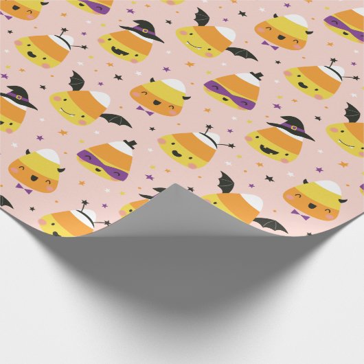 Cute Halloween Candy Corns in costume Cadeaupapier (Hoek)