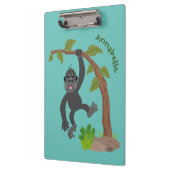 Cute happy baby gorilla cartoon illustratie klembord (Links)
