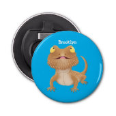 Cute happy bebaarzen dradenhagedis cartoon button flesopener (Voorkant)