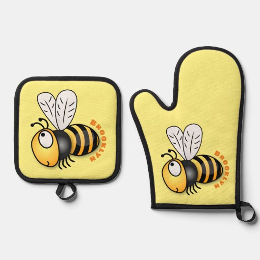 Cute happy bee cartoon illustratie ovenwant & pannenlap set (Voorkant)