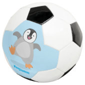 Cute happy emperor pinguin chick cartoon voetbal (Drie kwart)