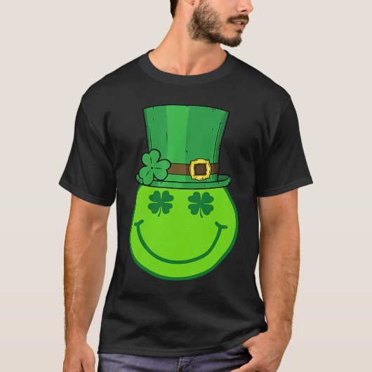 Cute Happy Face Leprechaun  St Patricks Day Irish  T-shirt (Voorkant)