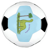 Cute happy green brontosaurus dinosaur cartoon voetbal (Gedraaid)