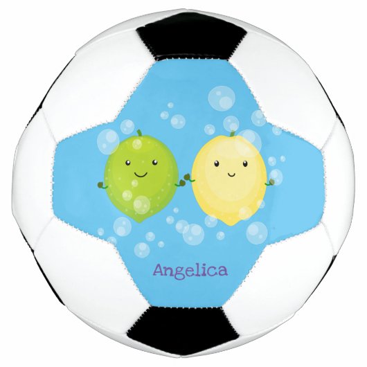 Cute happy lemon limoen illustratie voetbal (Voorkant)