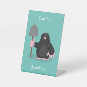 Cute happy mole cartoon illustratie reclamebord met voetstuk