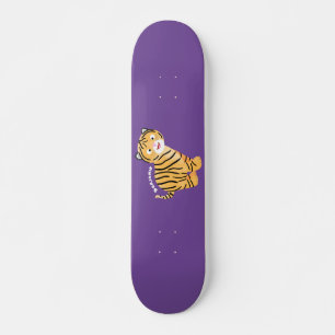 Cute happy tijgerkub cartoon skateboard