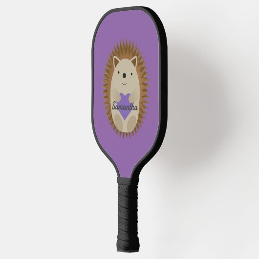 Cute Hedegel Holidng a Paars Heart Pickleball Paddle (Links)