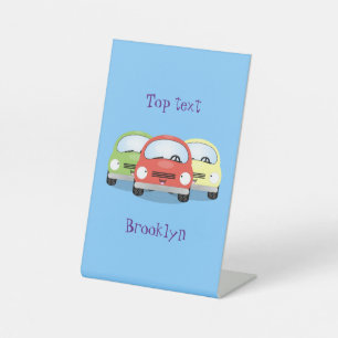 Cute kawaii auto's cartoonillustratie reclamebord met voetstuk