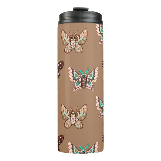 Cute Kawaii Chibi Moths on Coffee Tan Thermosbeker (Voorkant)