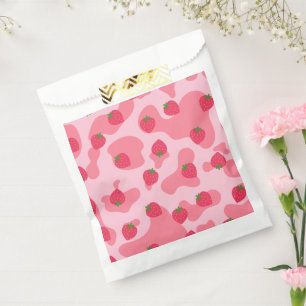 Cute Kawaii Strawberry Koe Pattern Bedankzakje
