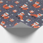 Cute Kerstmis Fox Pattern Cadeaupapier (Hoek)