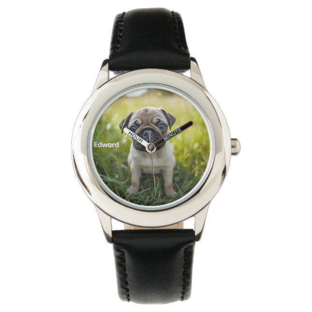 Cute Kid's Personalized Pug  Horloge (Voorkant)
