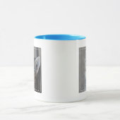 Cute Kitten in de tuin Mok (Midden)