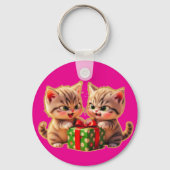 **Cute Kittens Fighting Over a Gift – Funny Christ Sleutelhanger (Achterkant)
