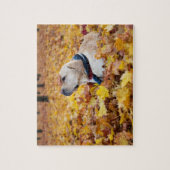 Cute Labrador Dog in Fall Leaves Legpuzzel (Verticaal)