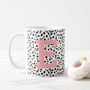 Cute Large Pink Initiaal on Dalmatian Spot Pattern Koffiemok