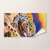 Cute Leopard Gecko Sunset Desert Design (Serviette à main)