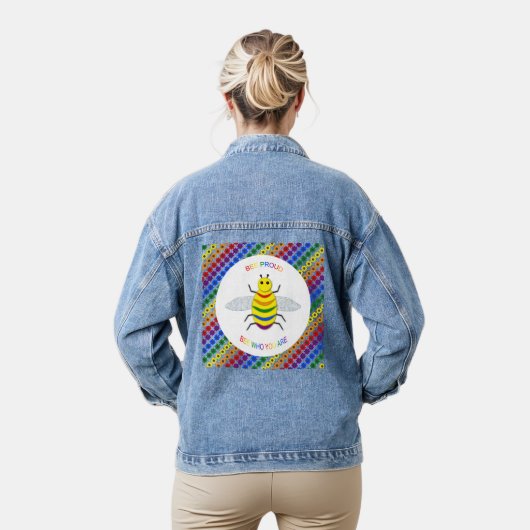 Cute LGBT Proud Rainbow Bee en Flowers Denim Jacket (Model)