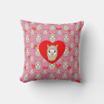 Cute Llama Head en Red Hearts Pink Background