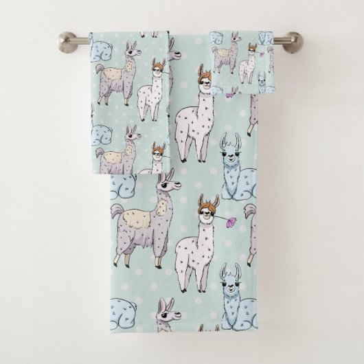 Cute Llama Pattern on Polka Dots Bad Handdoek (Insitu)
