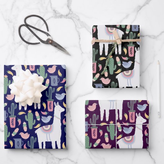 Cute Llama Whimsical Botanical Pattern Inpakpapier Vel (Voorkant)