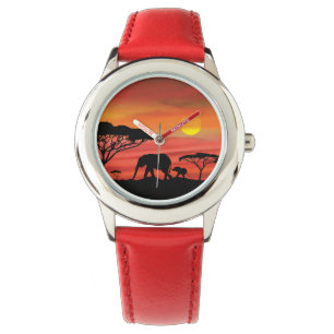 Cute Mama en Baby Elephants in de Serengeti Horloge