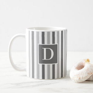 Cute moderne grijze en witte gestreepte enkele ini koffiemok
